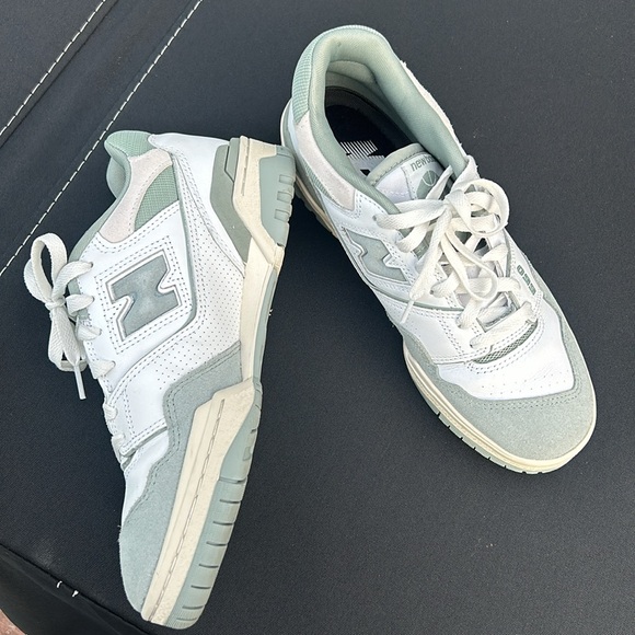 NEW BALANCE 550 - Picture 4 of 5